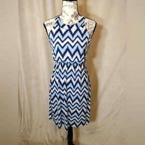 Stella & Sienna Girls Halter Style Blue & White Chevron Print Dress. Size XL